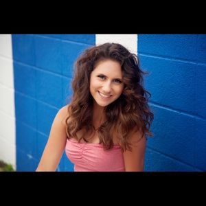 Meet your Posher, Olivia